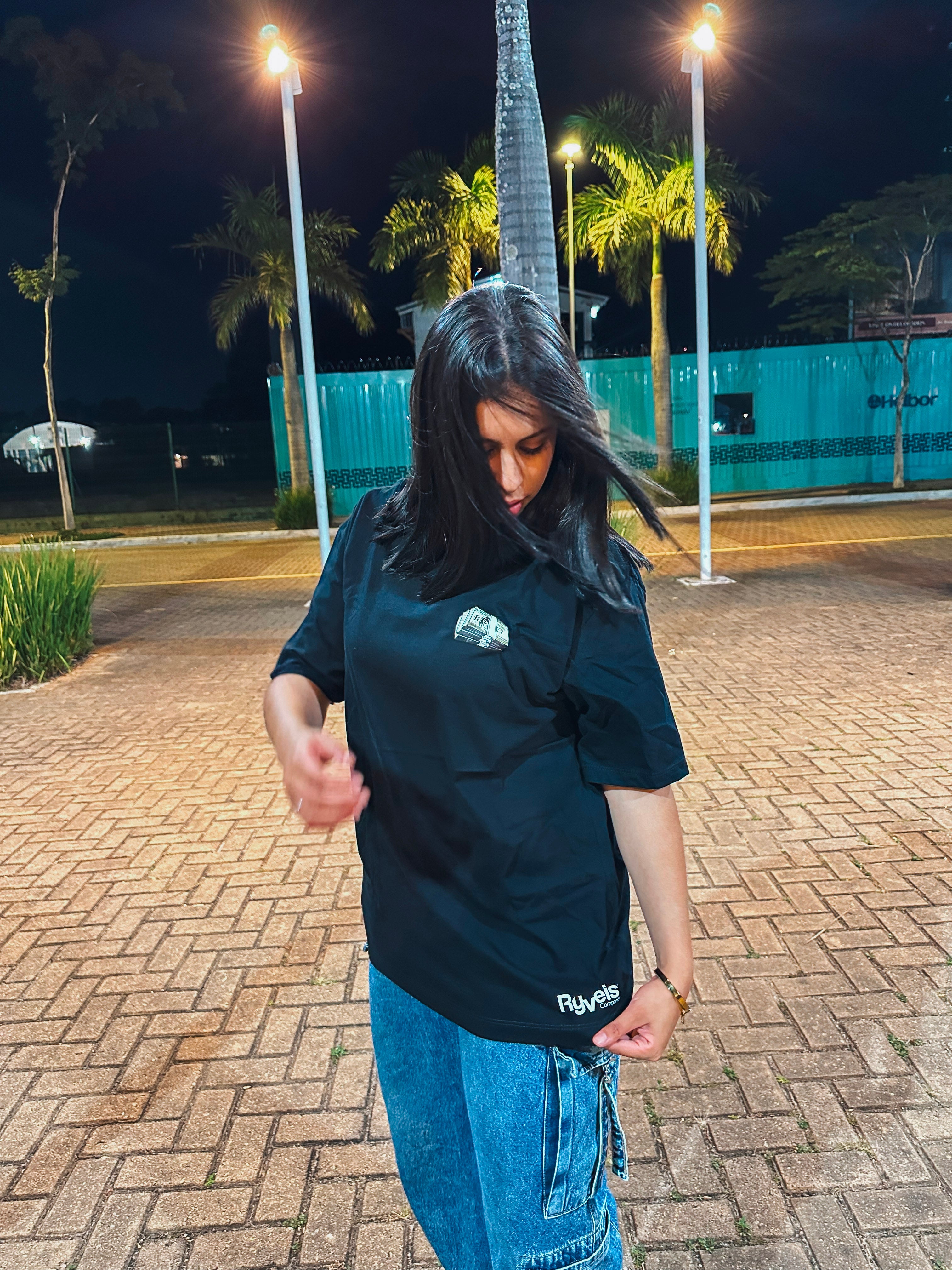 Camisa Overzised Feminina - Utopia Notas - Preta