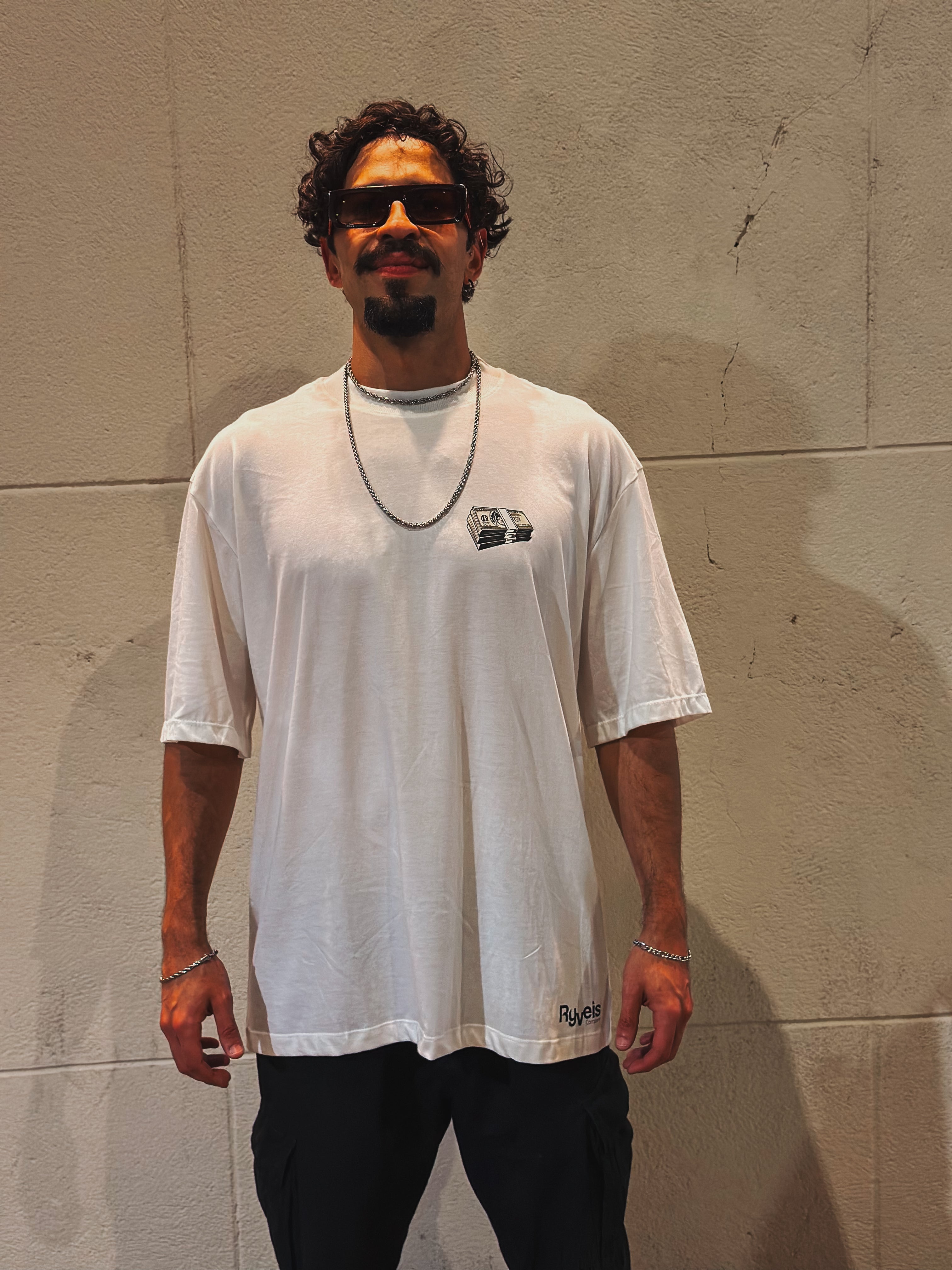 Camisa Overzised - Utopia Notas - Off-white